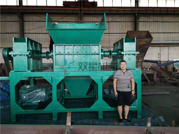 金屬撕碎機(jī)可以用來(lái)干什么？金屬撕碎機(jī)零部件都有哪些？